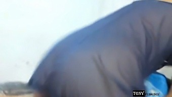Watching My Friend Enjoy Anal Pleasure For My Bonus, With Moans And Screams